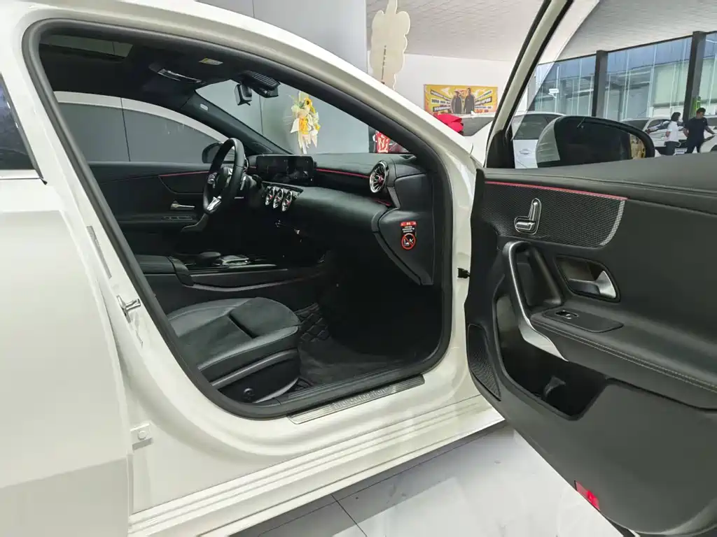 Mercedes-Benz A-Class A 2021 A 200 L Sport Fashion