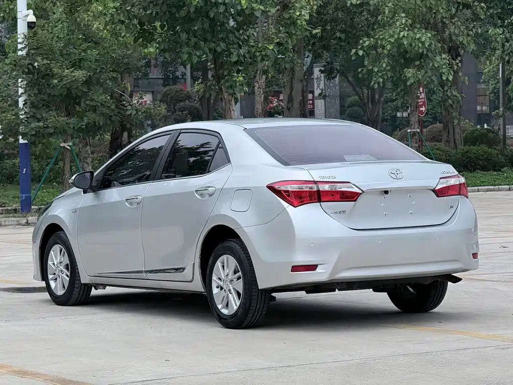 Toyota Corolla — миниатюра 6