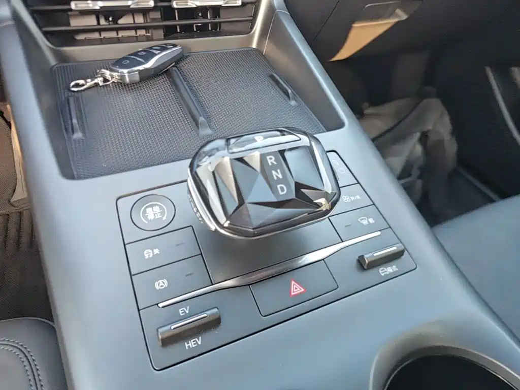 BYD Qin PLUS — миниатюра 14