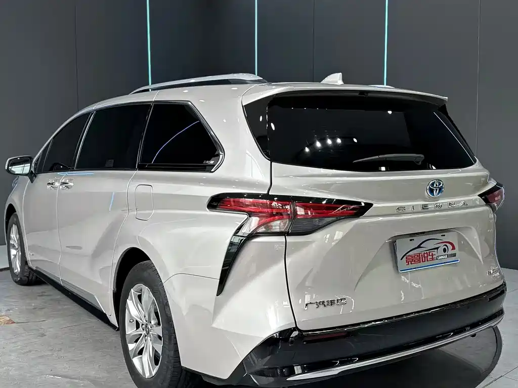 Toyota Sienna 2021 2.5L