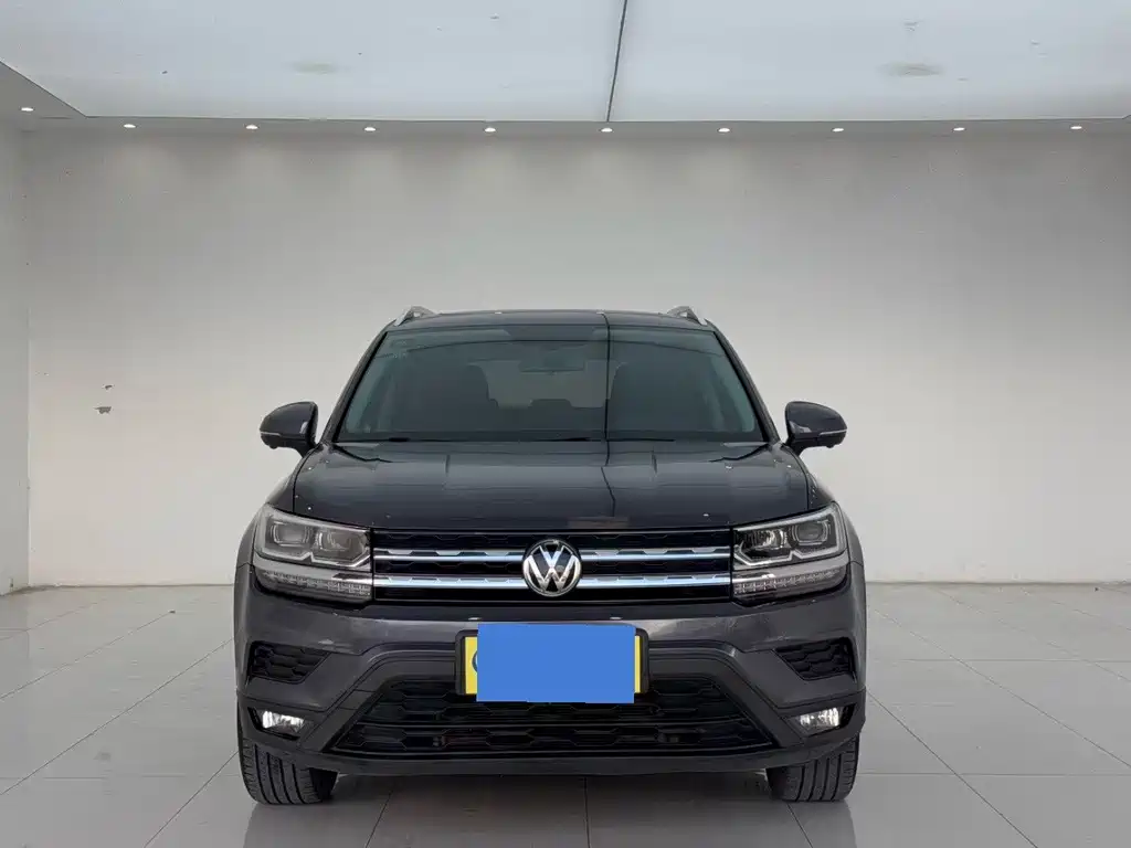 Volkswagen Tharu — миниатюра 2