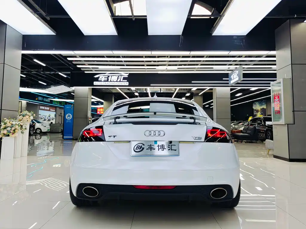 Audi TT 2011 TT Coupe 2.0TFSI