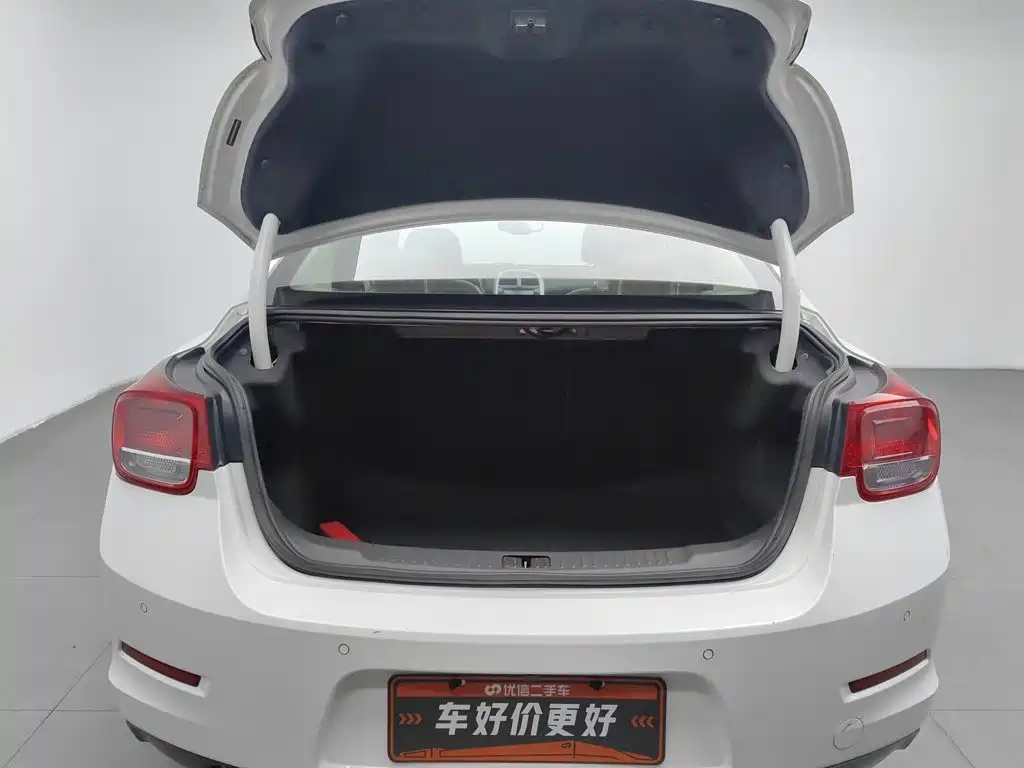 Chevrolet Malibu — миниатюра 16
