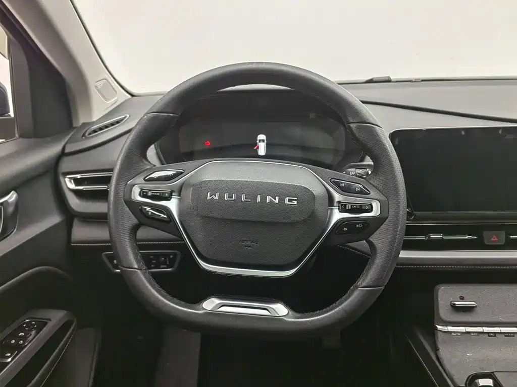Wuling Victory — миниатюра 11