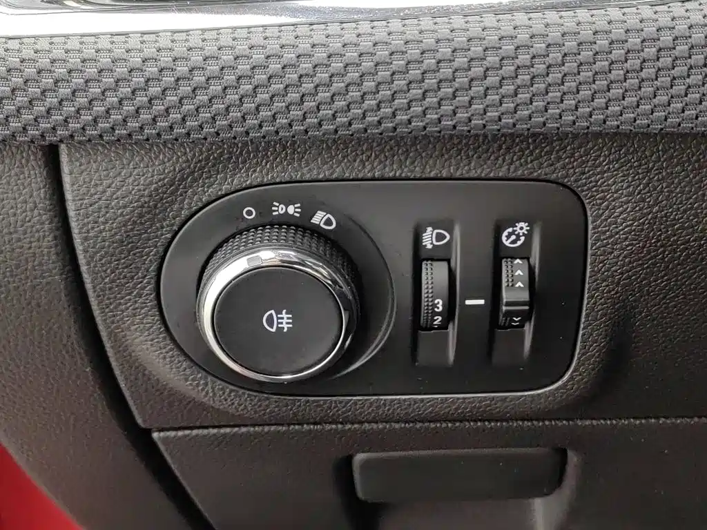 Chevrolet Cruze — миниатюра 21