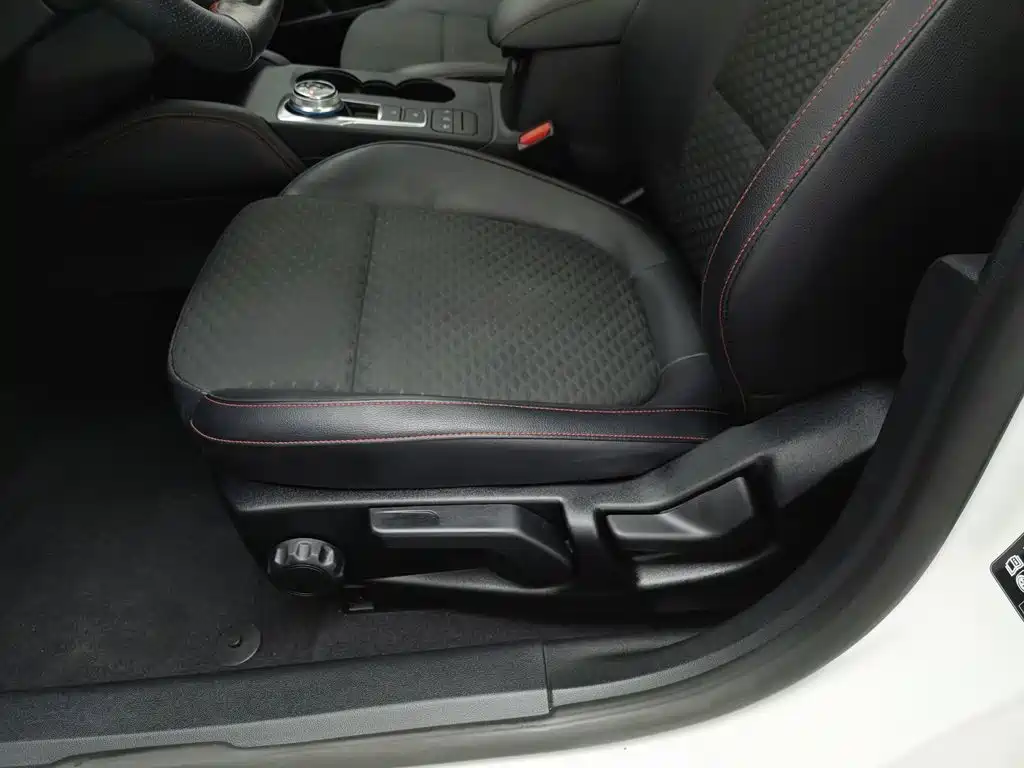 Ford Focus — миниатюра 20