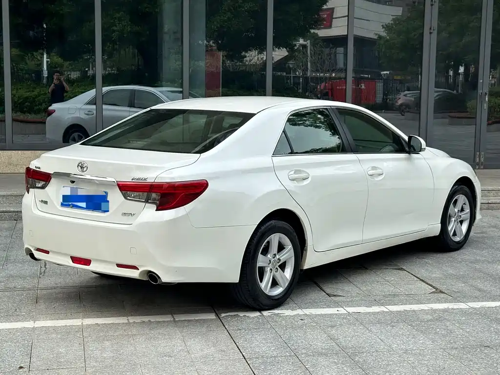 Toyota Reiz 2013 2.5V