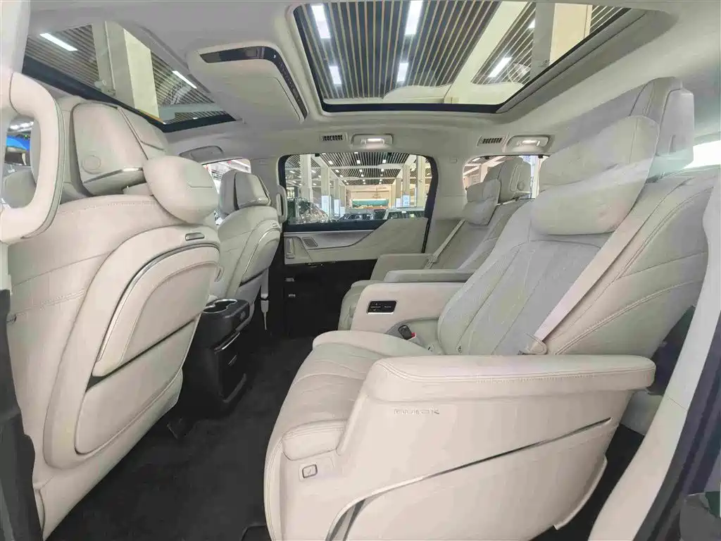 Buick GL8 Hybrid — миниатюра 13