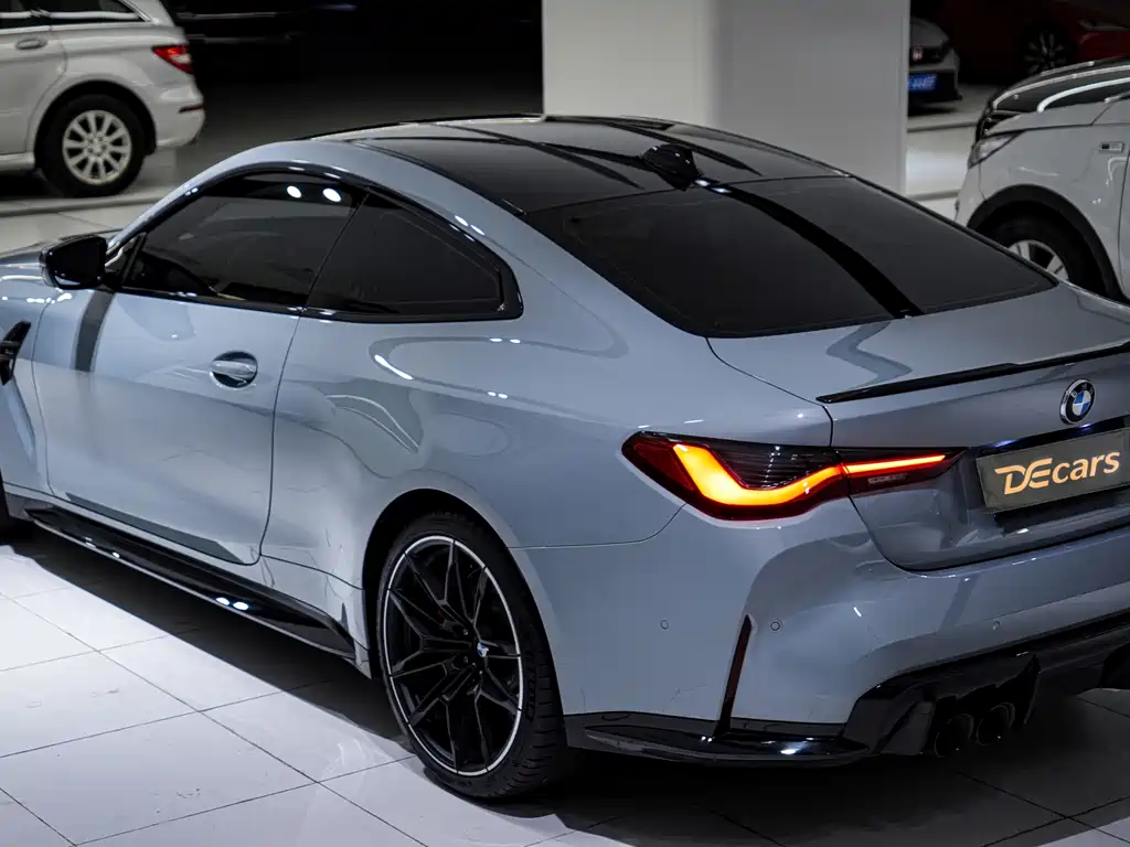 BMW M4 2021 M4