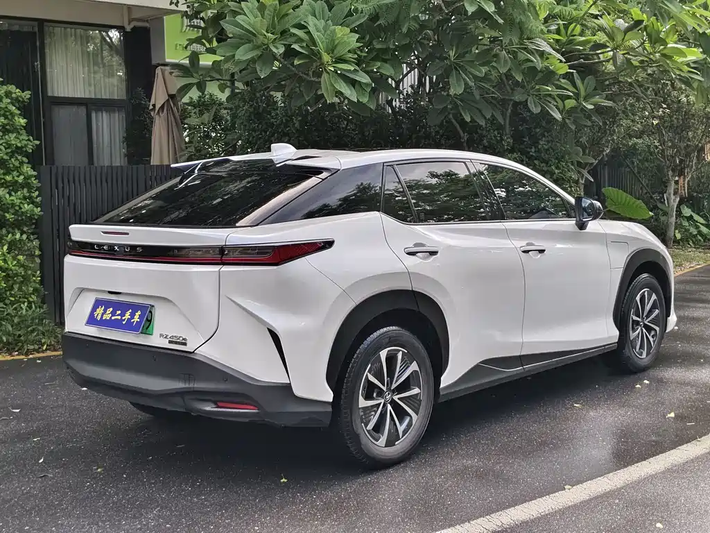 Lexus RZ — миниатюра 7
