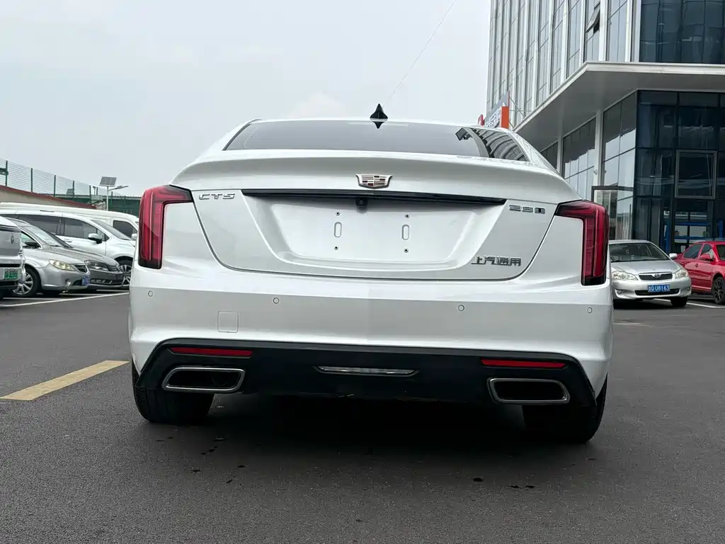 Cadillac CT5 — миниатюра 14