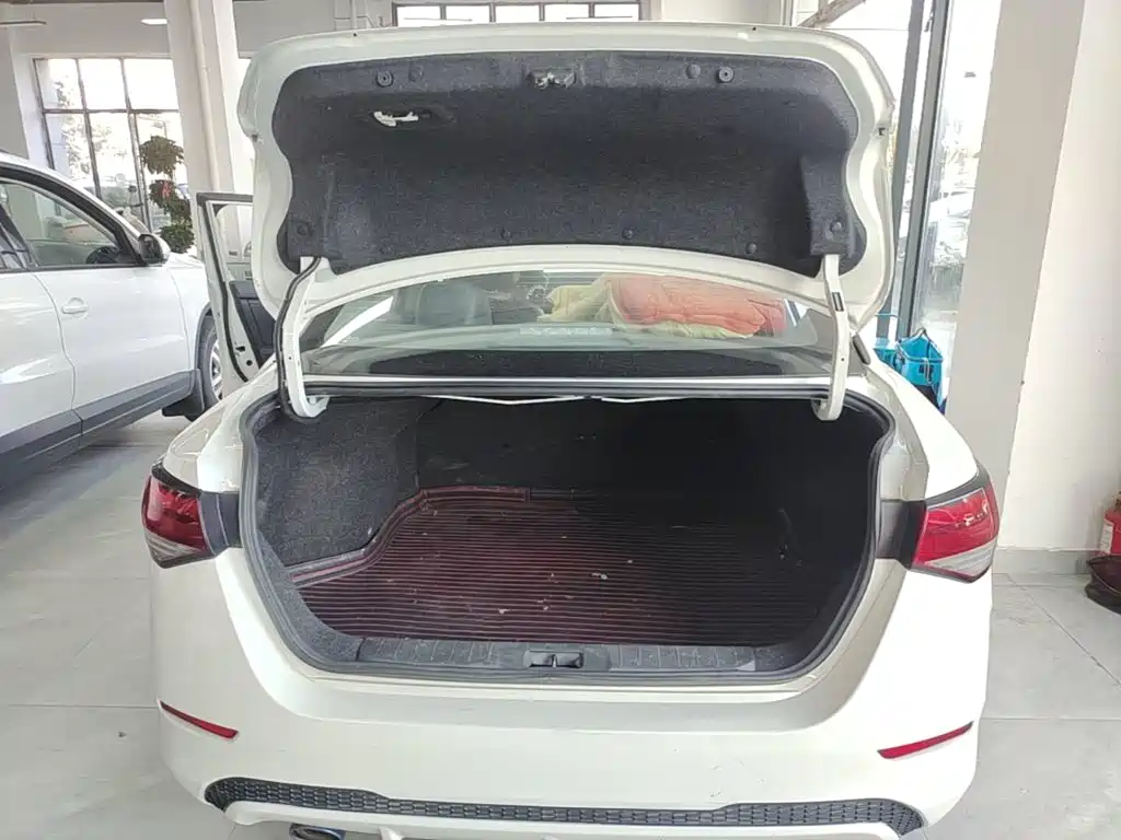 Nissan Sylphy — миниатюра 19
