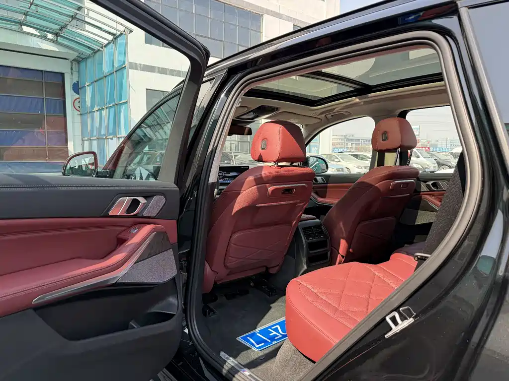 BMW X5 2025 xDrive 30Li Premium M Sport
