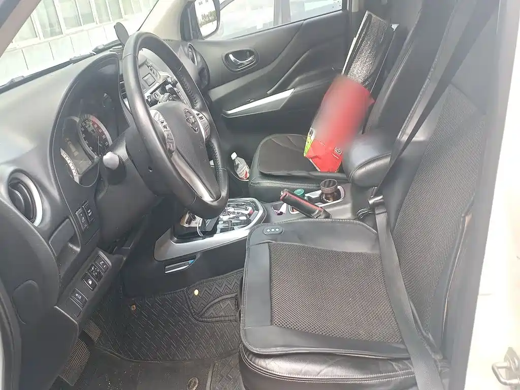 Nissan Terra — миниатюра 8