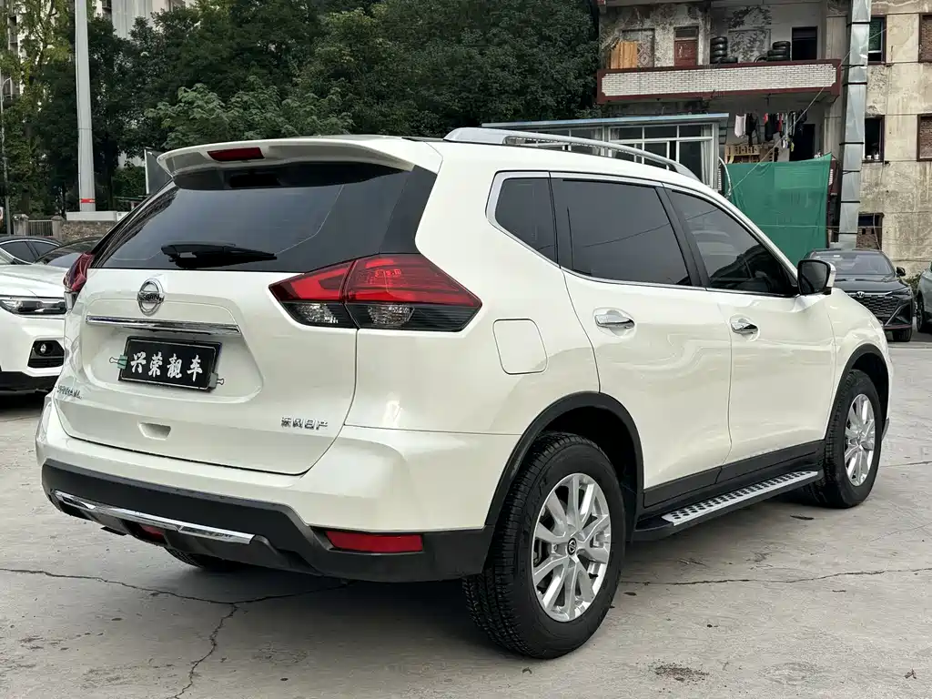 Nissan X-Trail — миниатюра 6