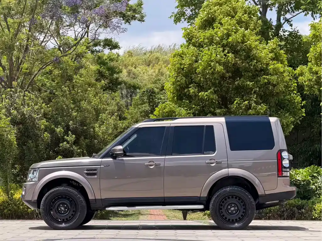 Land Rover Discovery 2016 3.0 SC V6 HSE