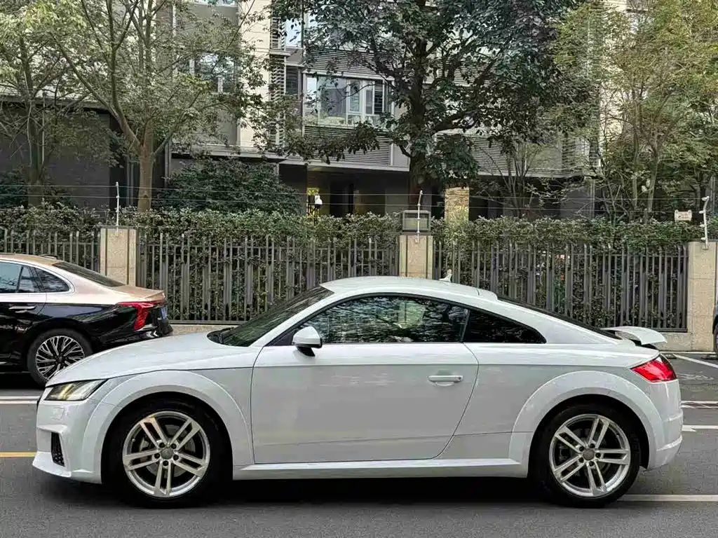 Audi TT 2015 TT Coupe 45 TFSI