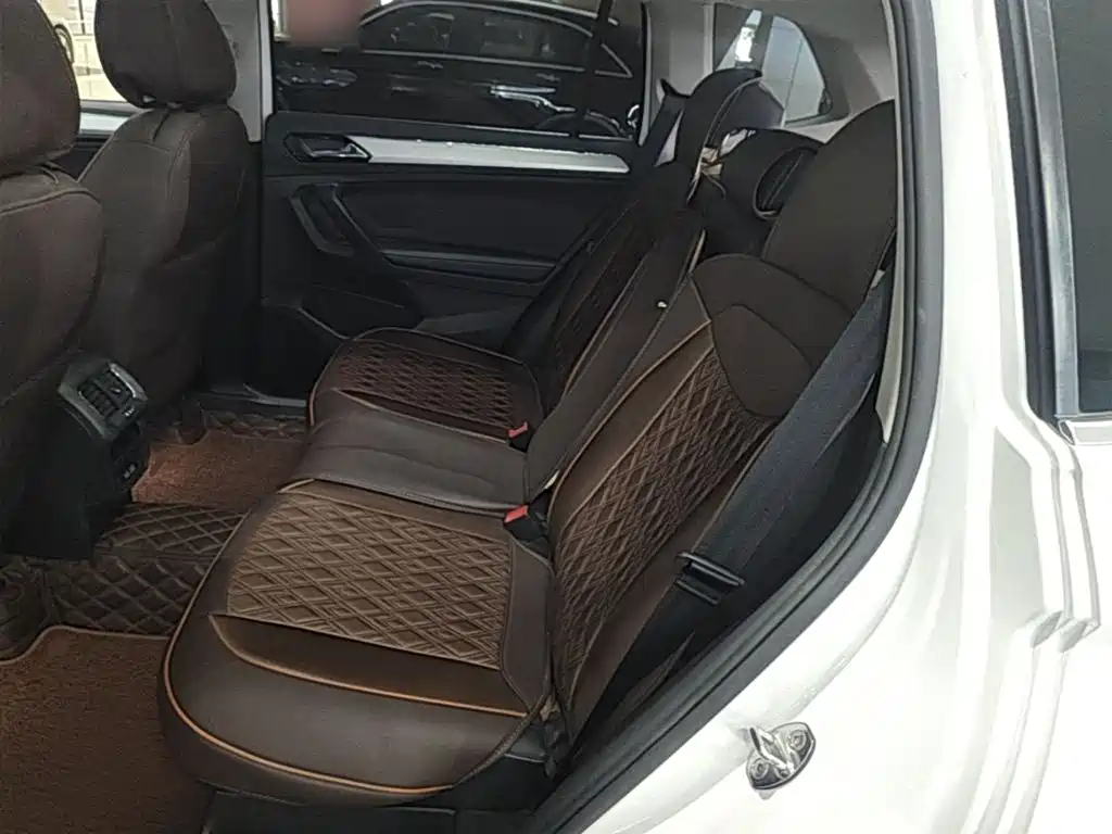 Volkswagen Tiguan L — миниатюра 17