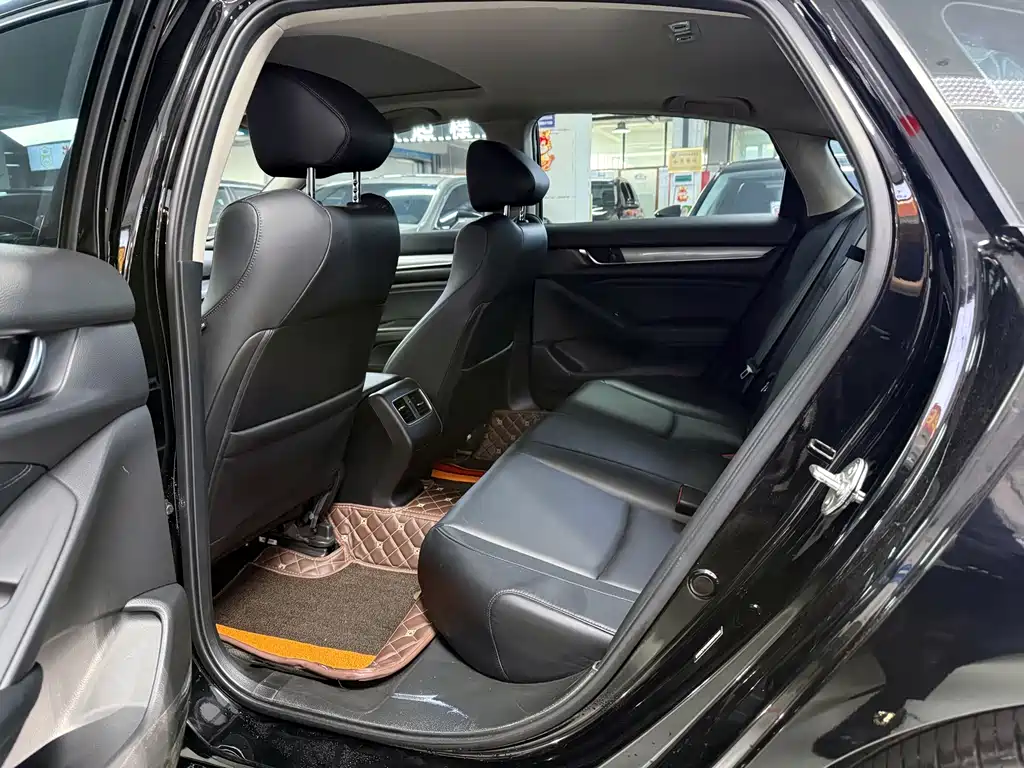 Honda Accord — миниатюра 6