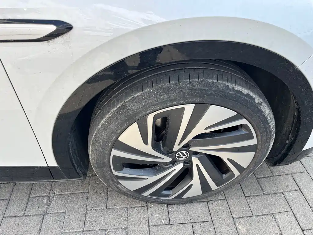 VOLKSWAGEN ID.4 CROZZ