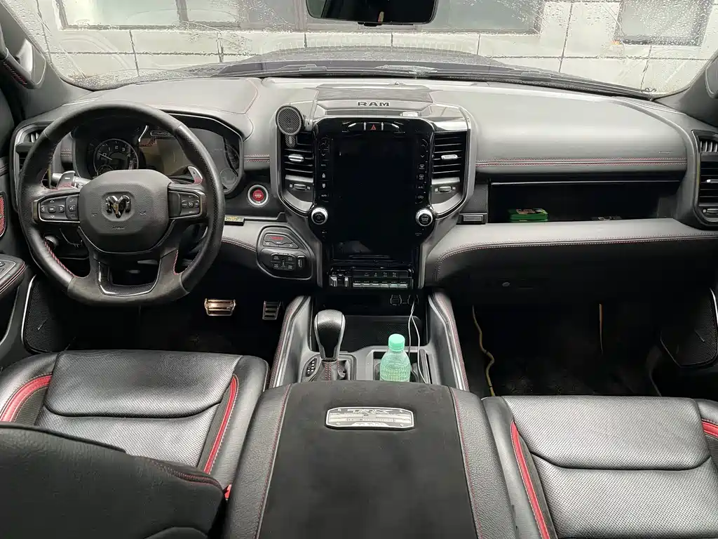 Ram Trucks 2022 6.2T
