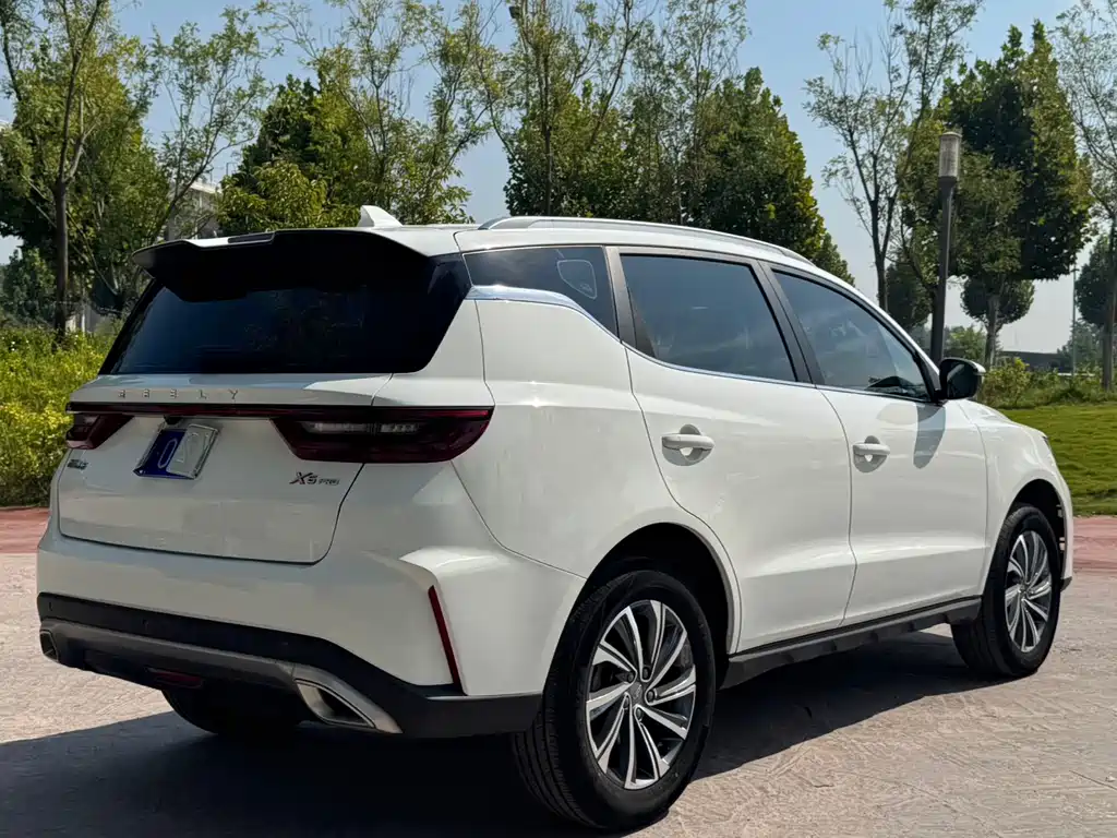 Geely Vision X6 — миниатюра 4