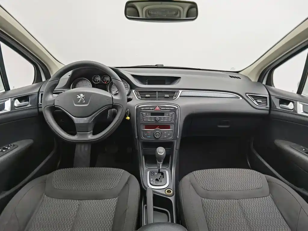 Peugeot 308 — миниатюра 5
