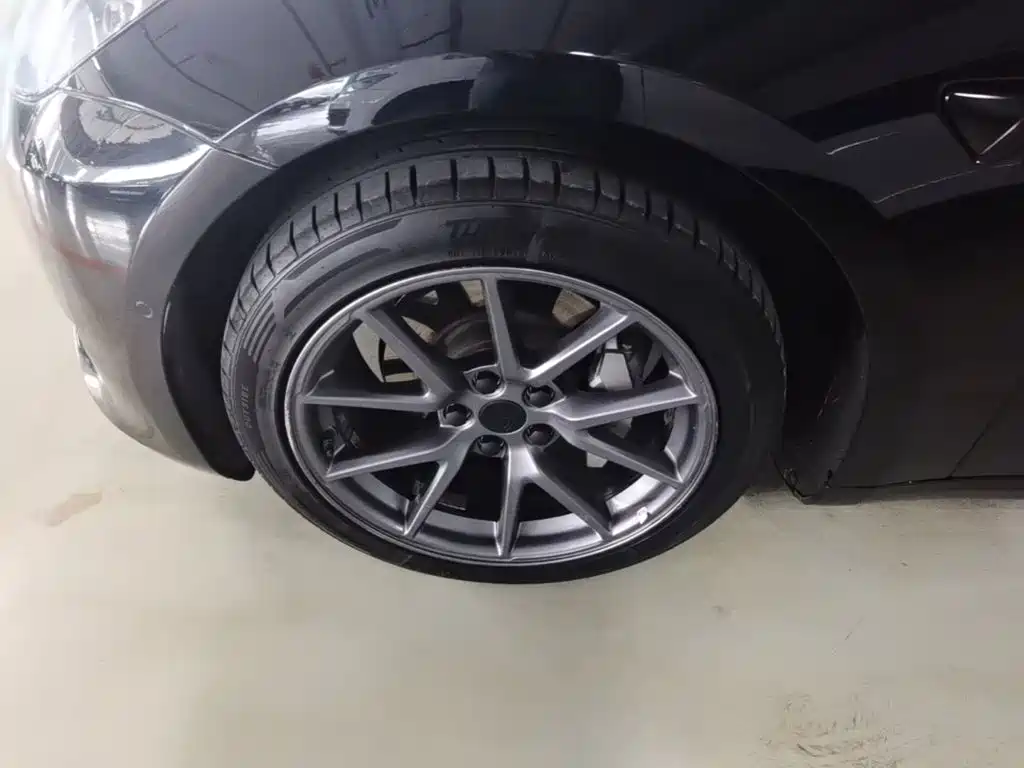 Tesla Model 3 — миниатюра 23
