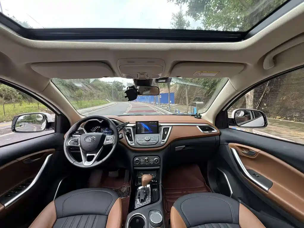 Soueast DX7 2015 1.5T AT Luxury