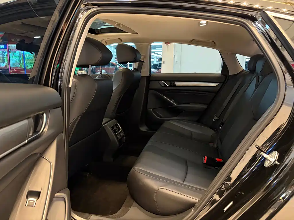 Honda Accord 2022 260TURBO Luxury