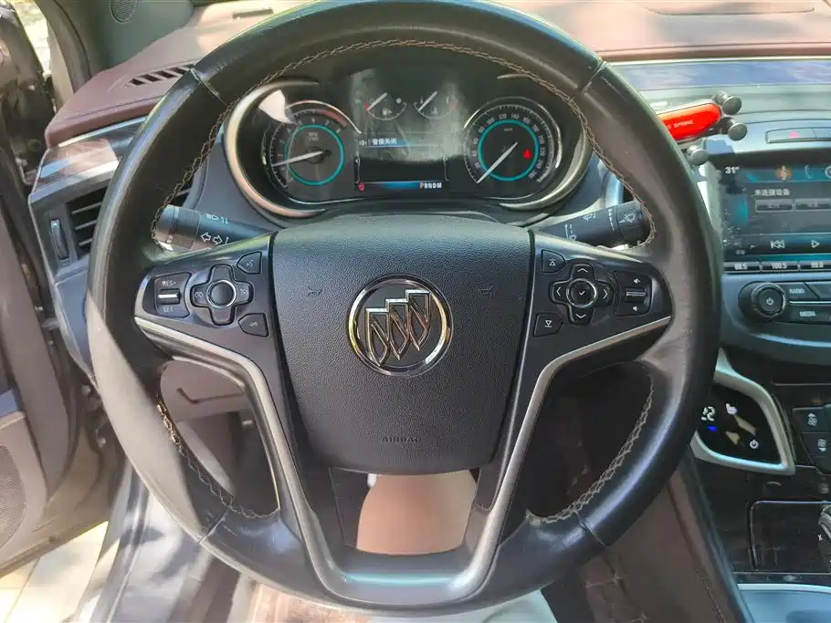 Buick LaCrosse — фотографии объявления, Фото 16