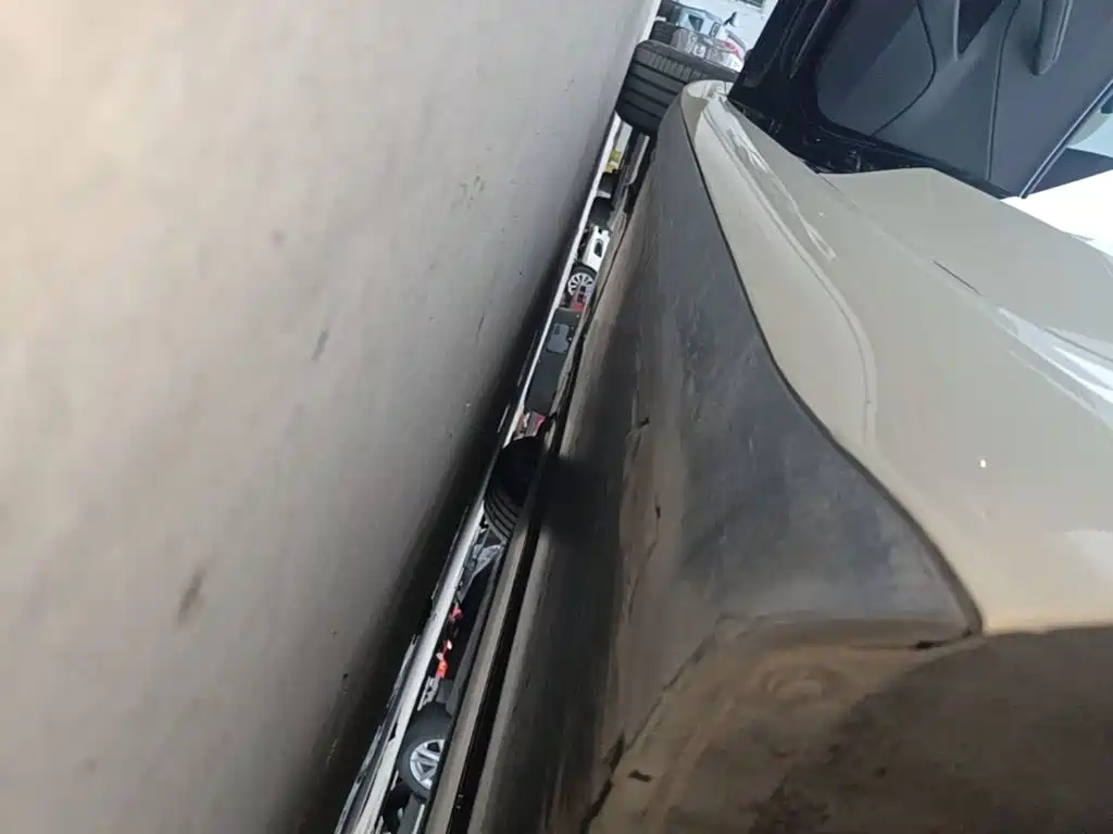 Tesla Model 3 — миниатюра 22