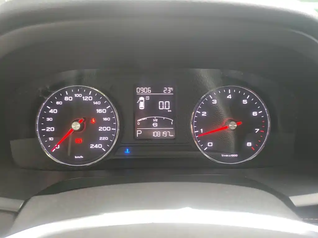 Roewe i6 Classic — миниатюра 12