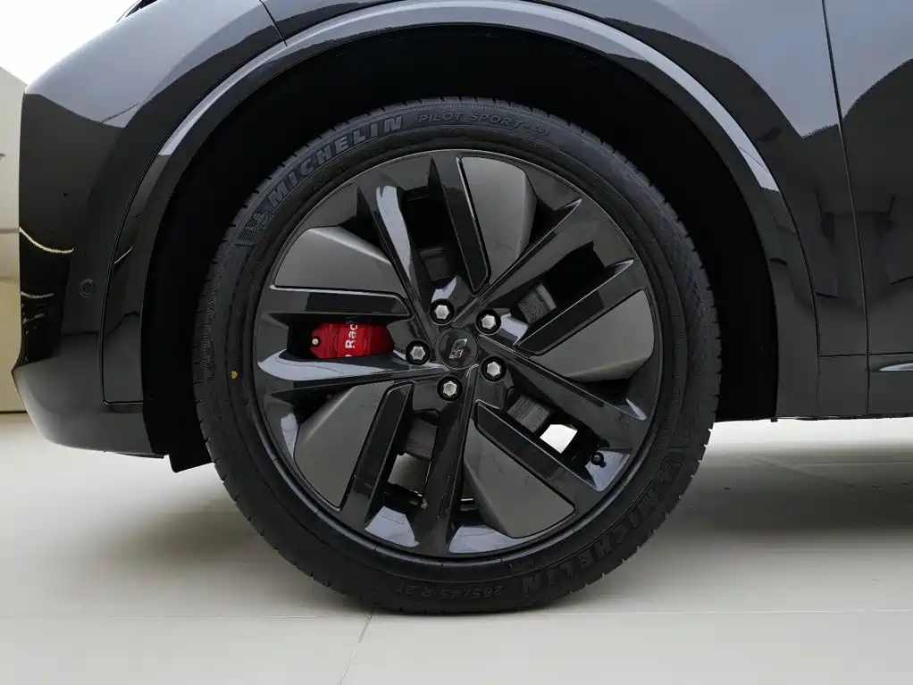 Li Auto Li L8 — миниатюра 11