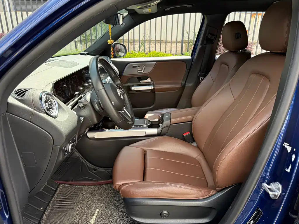 Mercedes-Benz GLB — миниатюра 3