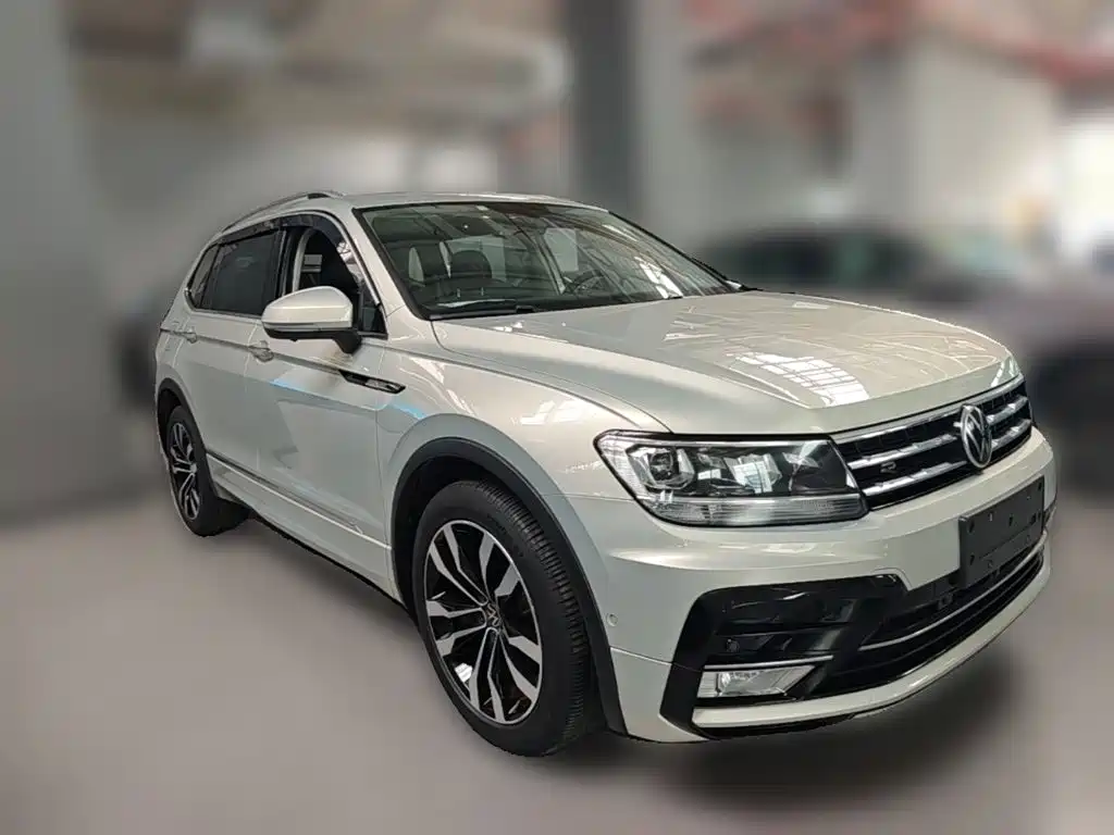 Volkswagen Tiguan L — миниатюра 6