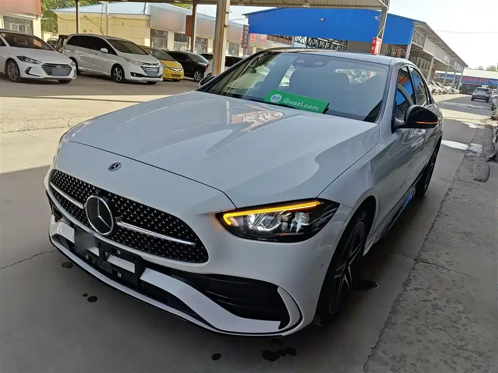 Mercedes-Benz C-Class 2024