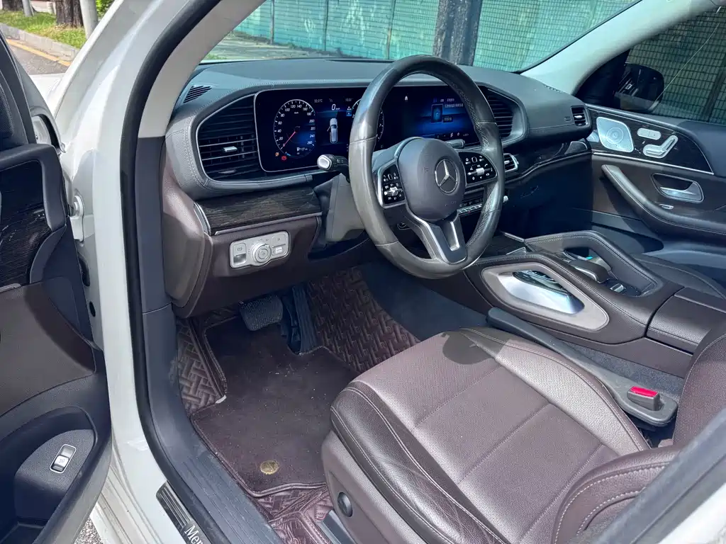 Mercedes-Benz GLE (Import) — миниатюра 10