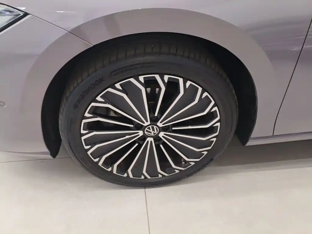 Volkswagen Passat — миниатюра 23