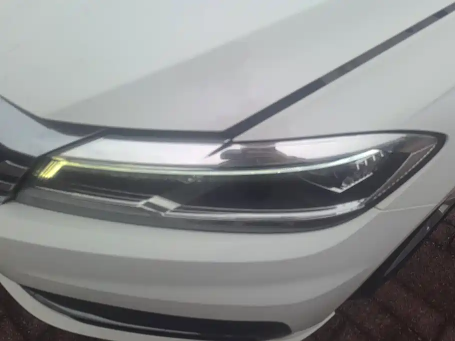 Volkswagen Lavida — миниатюра 5