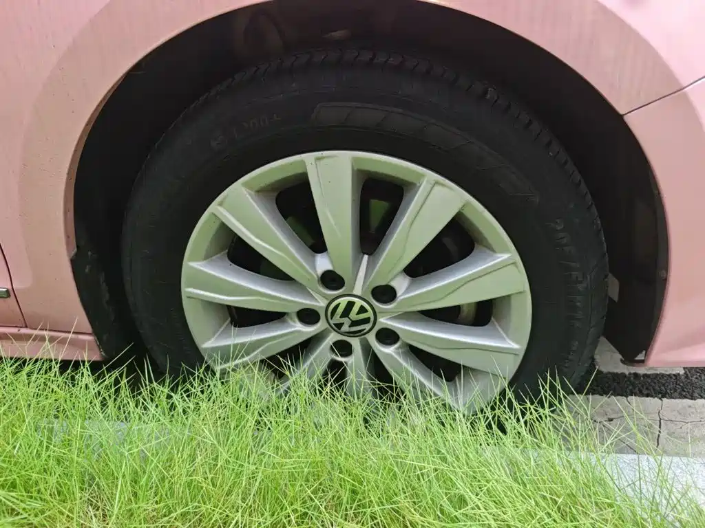 Volkswagen Sagitar — миниатюра 24