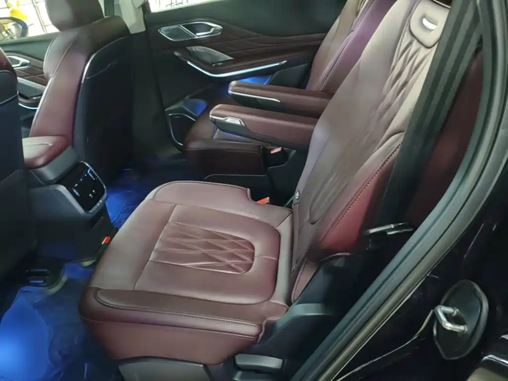 Hongqi Hongqi HS7 PHEV — миниатюра 17