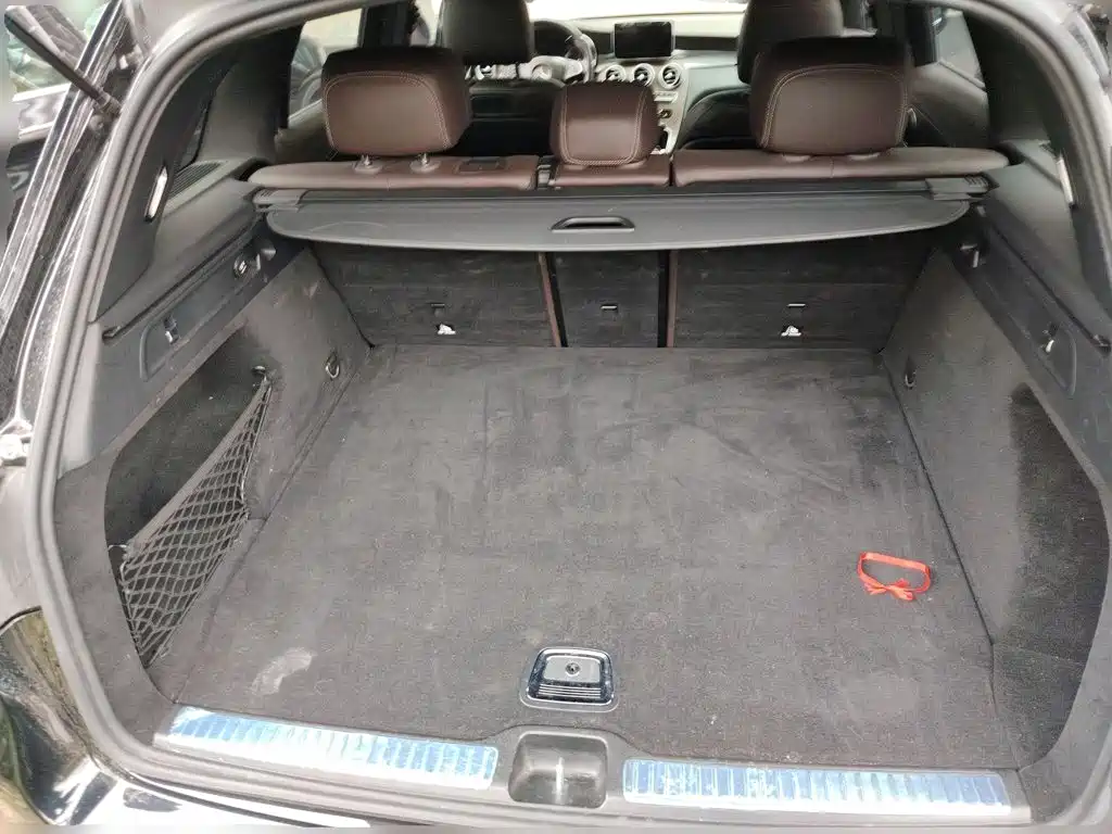 Mercedes-Benz GLC 2018 GLC 300 4MATIC