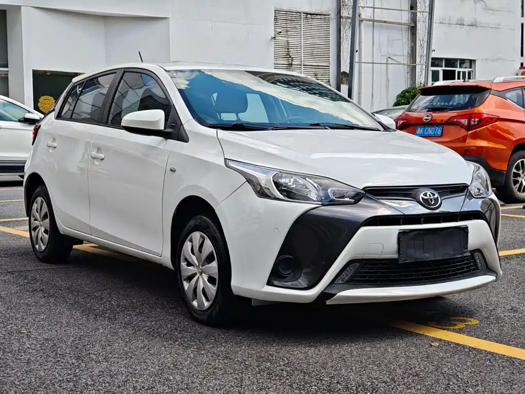 Toyota Yaris L — миниатюра 3