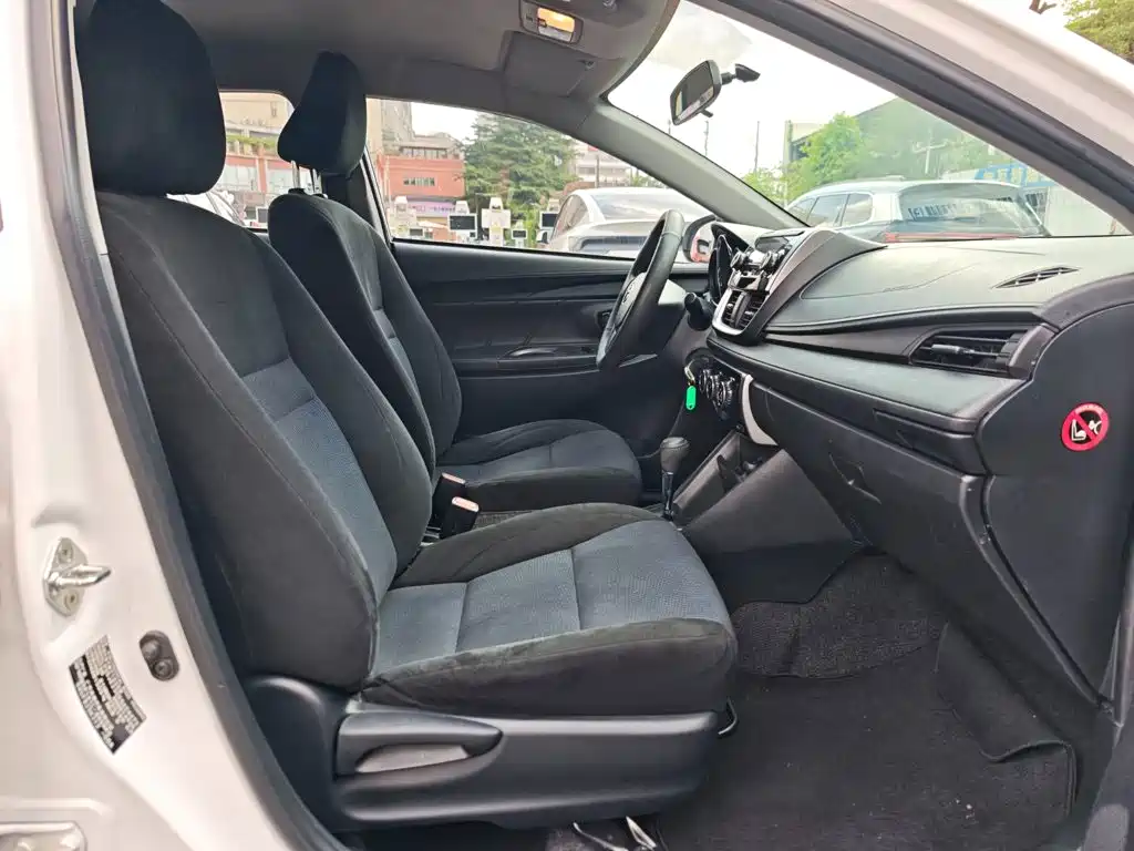 Toyota Yaris L — миниатюра 20