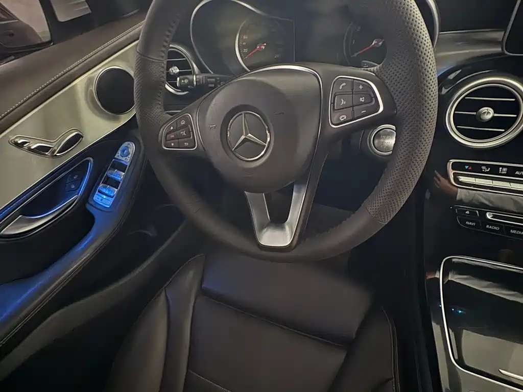 Mercedes-Benz GLC — миниатюра 9