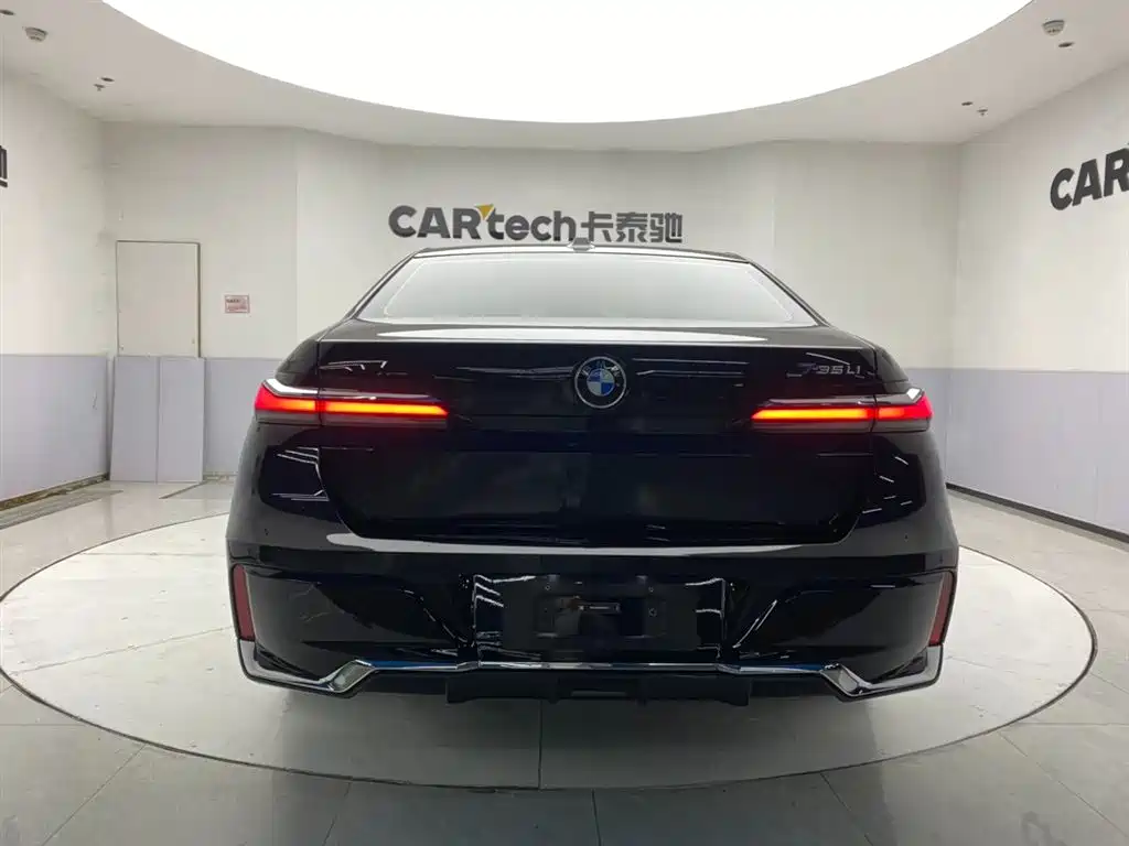 BMW 7 Series 7 2026 735Li M Sport