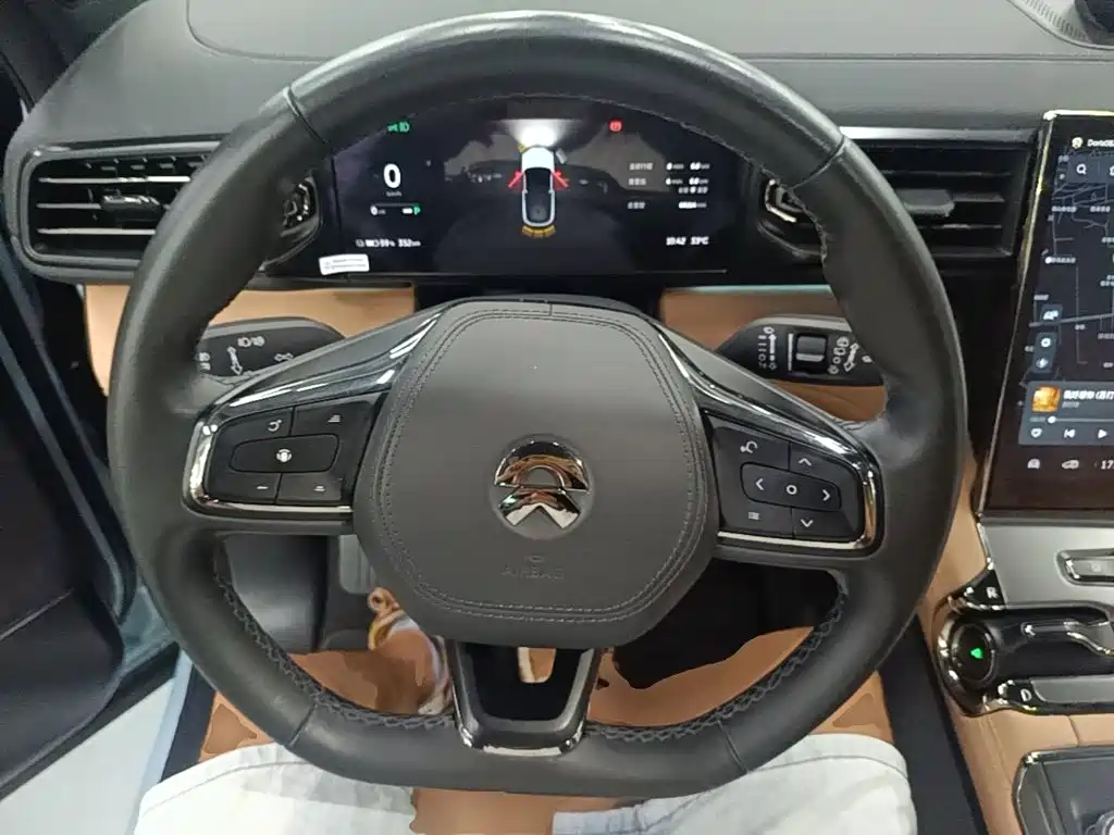 NIO ES6 — миниатюра 11