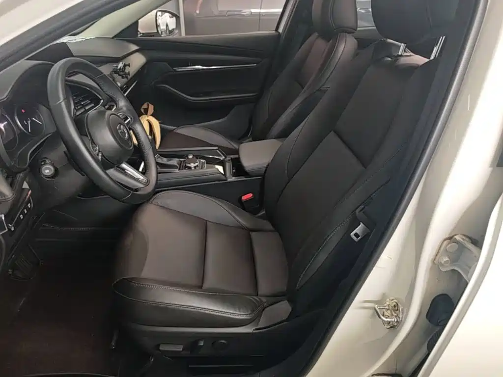 Mazda 3 Axela — миниатюра 15