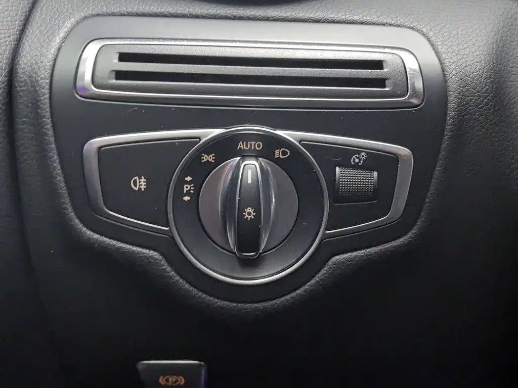 Mercedes-Benz C-Class — миниатюра 21